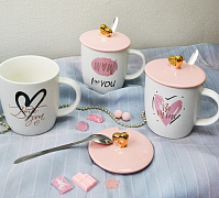 Чашка керамическая с крышкой и ложкой 400 мл "Love" Stenson - 00223 ✅ базовая цена $4.10 ✔ Опт ✔ Скидки ✔ Заходите! - Интернет-магазин ✅ Фортуна-опт ✅