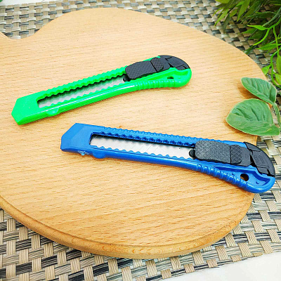 Нож канцелярский 1 шт. 0-132  ✅ базовая цена 10.31 грн. ✔ Опт ✔ Скидки ✔ Заходите! - Интернет-магазин ✅ Фортуна-опт ✅